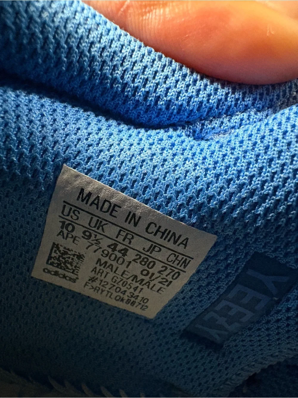 Adidas Yeezy Boost Size 10 Bright Blue